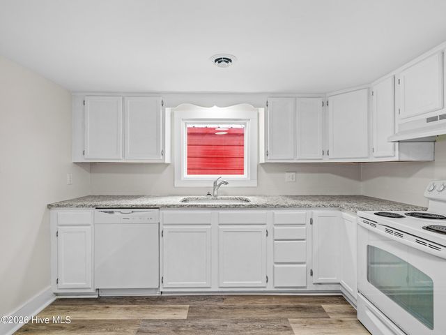 215 Richlands Avenue, Jacksonville, NC 28540