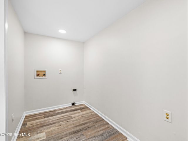 215 Richlands Avenue, Jacksonville, NC 28540