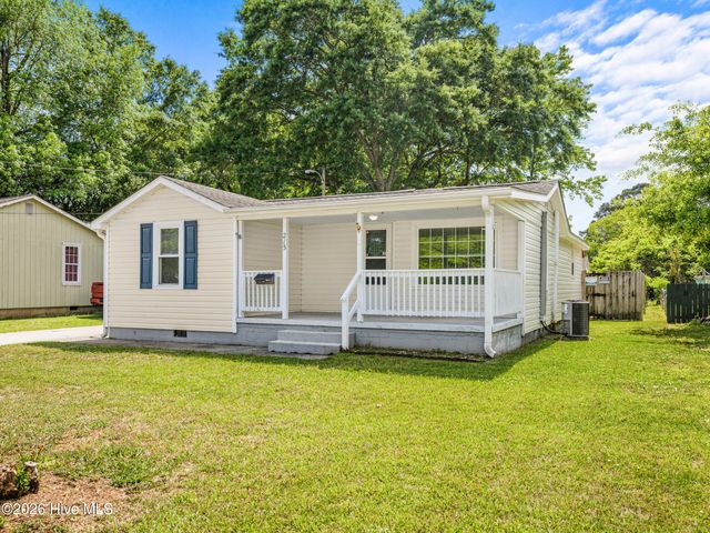 215 Richlands Avenue, Jacksonville, NC 28540
