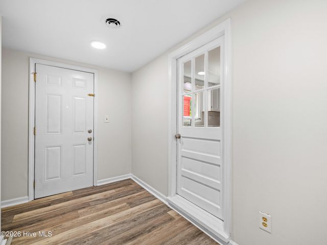 215 Richlands Avenue, Jacksonville, NC 28540