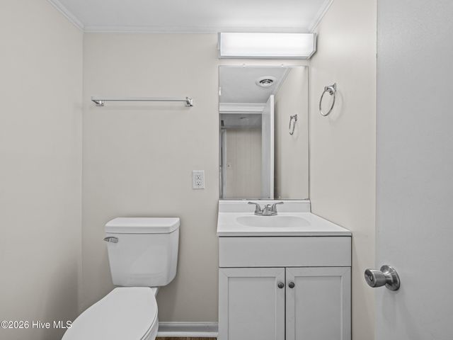 215 Richlands Avenue, Jacksonville, NC 28540