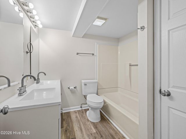 215 Richlands Avenue, Jacksonville, NC 28540