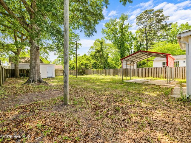 215 Richlands Avenue, Jacksonville, NC 28540