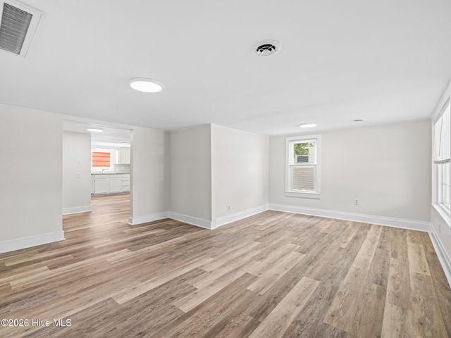 215 Richlands Avenue, Jacksonville, NC 28540