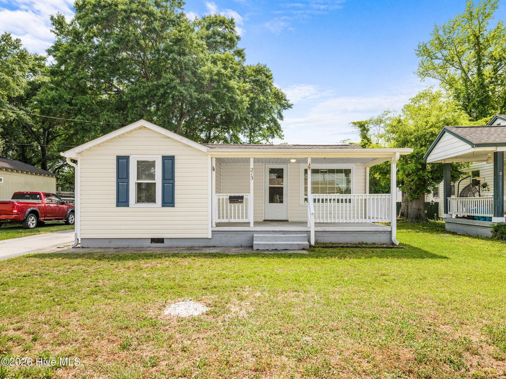 215 Richlands Avenue, Jacksonville, NC 28540