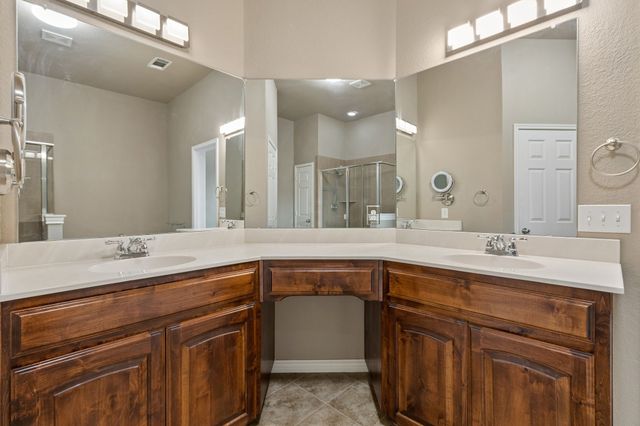 721 Date Court, Burleson, TX 76028