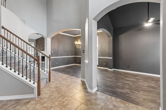 721 Date Court, Burleson, TX 76028