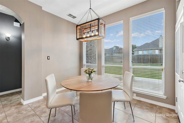 721 Date Court, Burleson, TX 76028