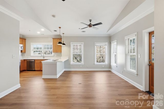 111 S Summit Avenue, Charlotte, NC 28208