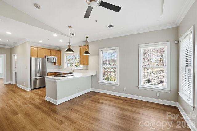 111 S Summit Avenue, Charlotte, NC 28208