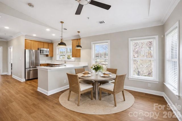 111 S Summit Avenue, Charlotte, NC 28208