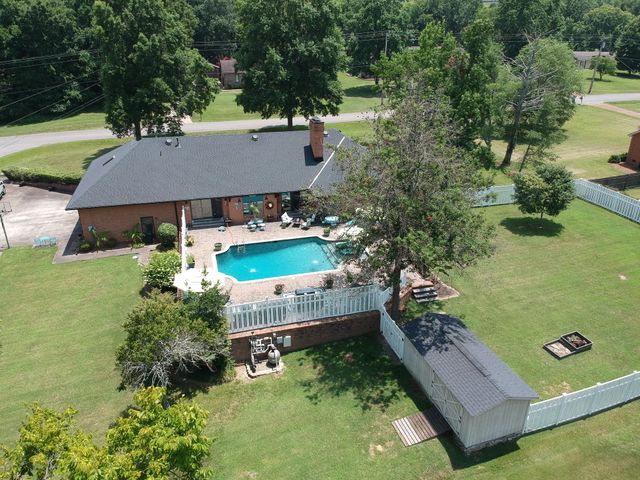 101 Shady Cv, Old Hickory, TN 37138