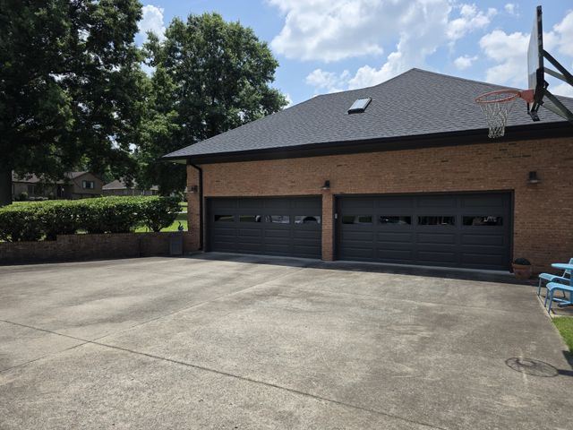 101 Shady Cv, Old Hickory, TN 37138