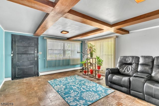 2 Grand Summit Ave, Haledon Boro, NJ 07508