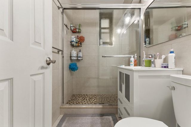 13915 83rd Ave Apt 330, New York City, NY 11435