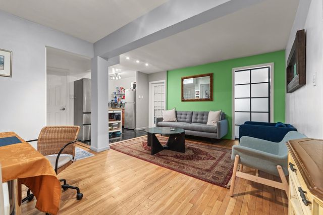 13915 83rd Ave Apt 330, New York City, NY 11435