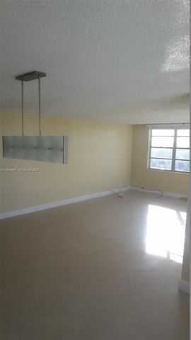 2750 NE 183rd Street 2305, Aventura, FL 33160