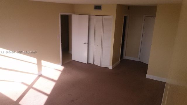 2750 NE 183rd Street 2305, Aventura, FL 33160