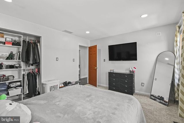 54 RANDOLPH LN, Sicklerville, NJ 08081