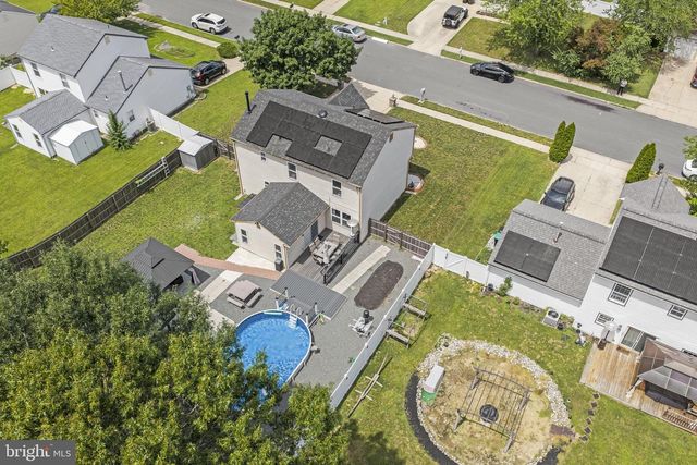 54 RANDOLPH LN, Sicklerville, NJ 08081