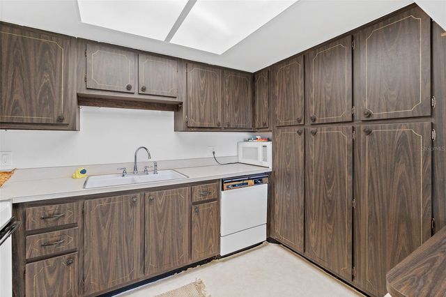 200 CAPE SHORES CIRCLE 6G, Cape Canaveral, FL 32920