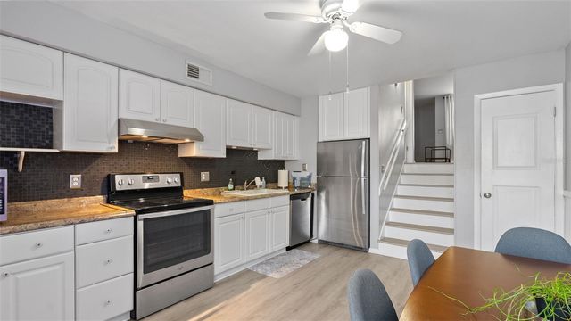 4227 LA PALMA COURT, Tampa, FL 33611