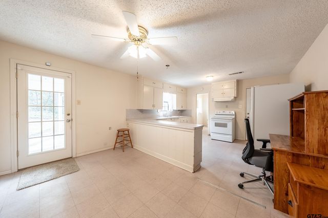 9606 County Road 2167, Whitehouse, TX 75791