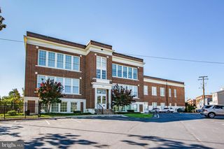 900 BARTON ST #304, Fredericksburg, VA 22401