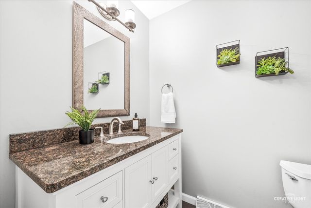 3N188 Joan Drive, St. Charles, IL 60175