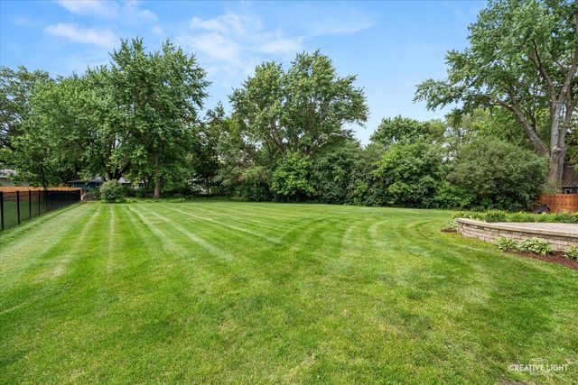 3N188 Joan Drive, St. Charles, IL 60175