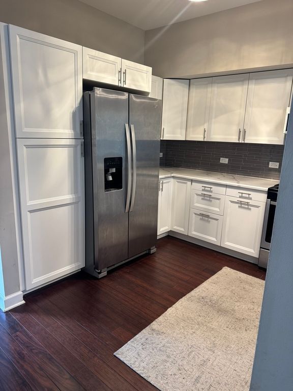 1160 Regency Drive, Schaumburg, IL 60193 — photo 3