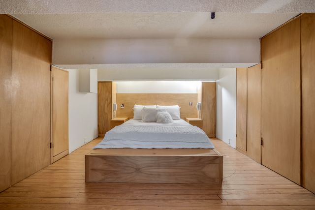 415 W 55th St Apt 1C, New York City, NY 10019
