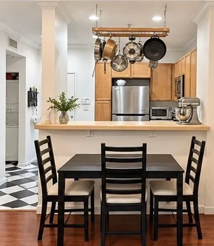 6400 Crescent Park East 104, Playa Vista, CA 90094