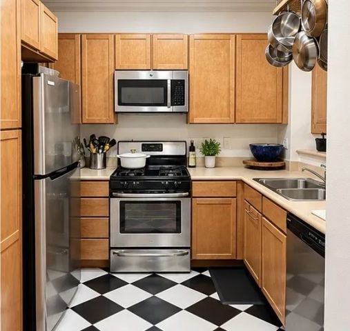 6400 Crescent Park East 104, Playa Vista, CA 90094