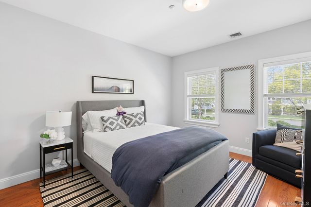 22 Gianna Court, Southampton, NY 11968