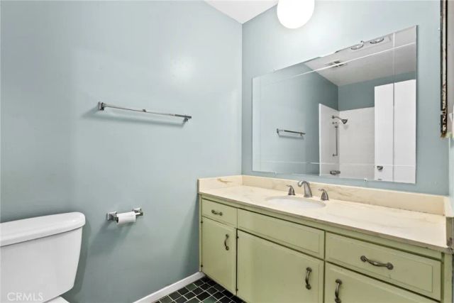 8031 Canby Ave 4, Reseda, CA 91335