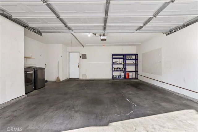 8031 Canby Ave 4, Reseda, CA 91335