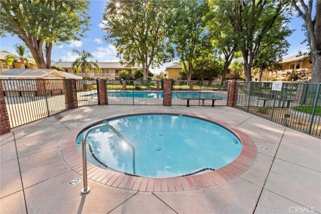 8031 Canby Ave 4, Reseda, CA 91335