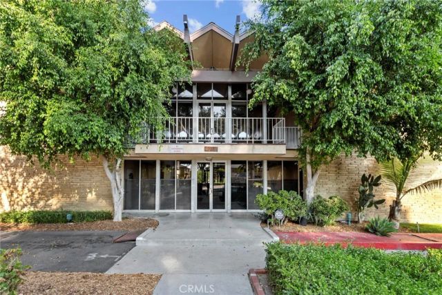 8031 Canby Ave 4, Reseda, CA 91335