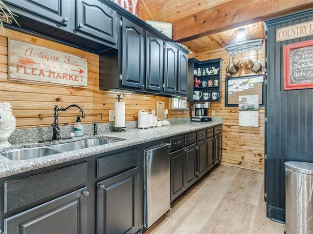 3721 S Choctaw Road, Choctaw, OK 73020