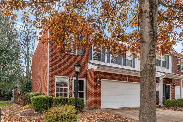 5215 Southfork Blvd, Old Hickory, TN 37138