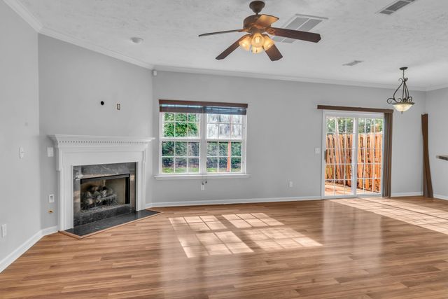 5215 Southfork Blvd, Old Hickory, TN 37138