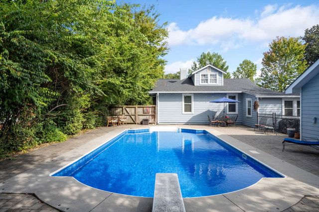211 Brookfield Avenue, Chattanooga, TN 37411