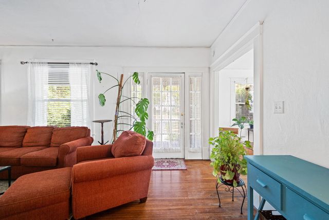 211 Brookfield Avenue, Chattanooga, TN 37411
