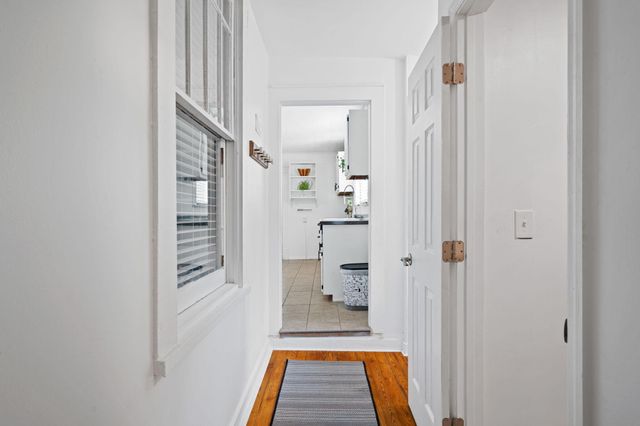 211 Brookfield Avenue, Chattanooga, TN 37411