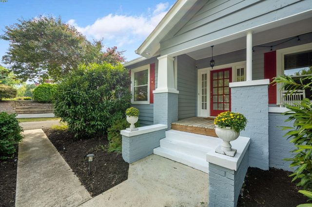 211 Brookfield Avenue, Chattanooga, TN 37411