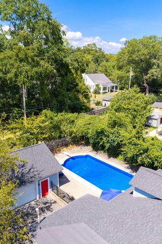 211 Brookfield Avenue, Chattanooga, TN 37411
