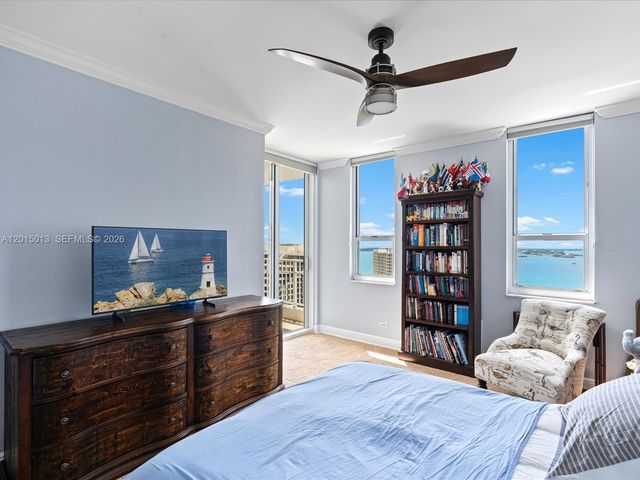 701 Brickell Key Blvd 2511, Miami, FL 33131