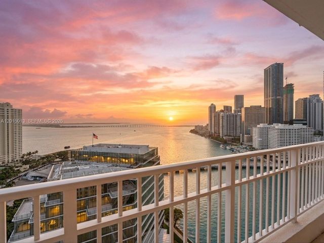 701 Brickell Key Blvd 2511, Miami, FL 33131