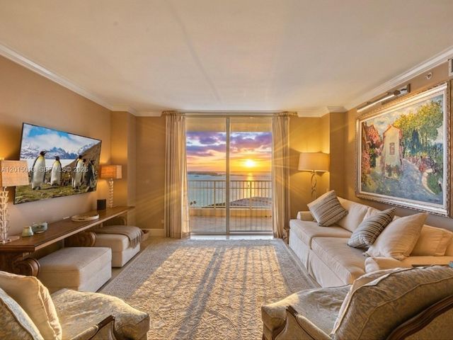 701 Brickell Key Blvd 2511, Miami, FL 33131